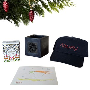 Supporter Christmas Set – Cap, Wax Lantern, Tea & Hand-Painted Postcard from Abury