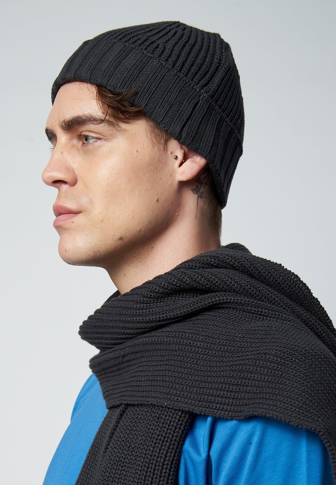 Organic cotton knit hat MORA in blue from AFORA.WORLD