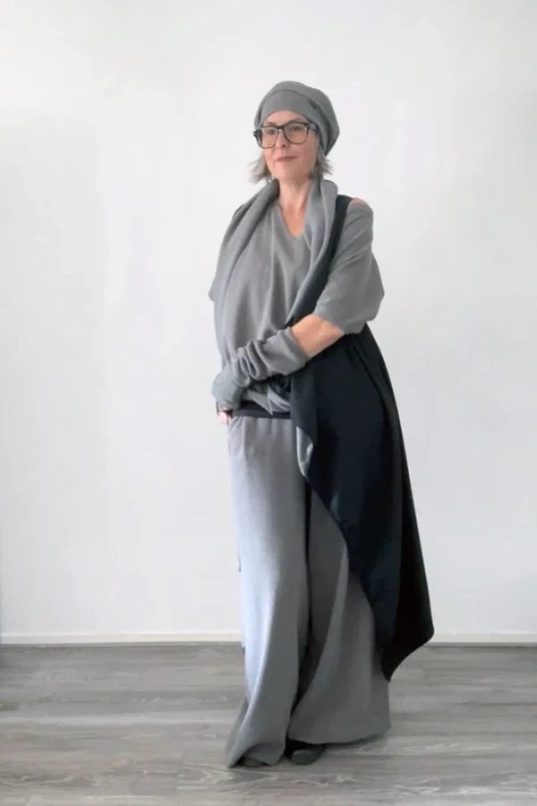 Asymmetrisch vest from Aimmea