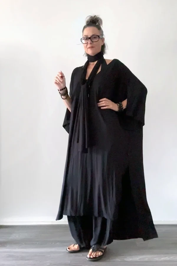 Maxi jurk met splitjes in mouw from Aimmea