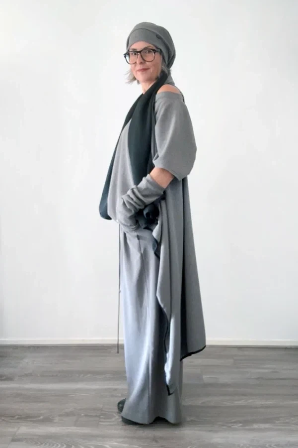 Asymmetrisch vest from Aimmea