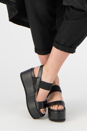 Platform sandalen from Aimmea