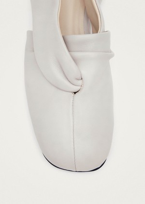 Alaula Light Grey Leather Ballet Flats from Alohas