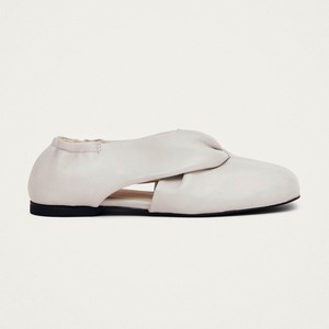 Alaula Light Grey Leather Ballet Flats from Alohas