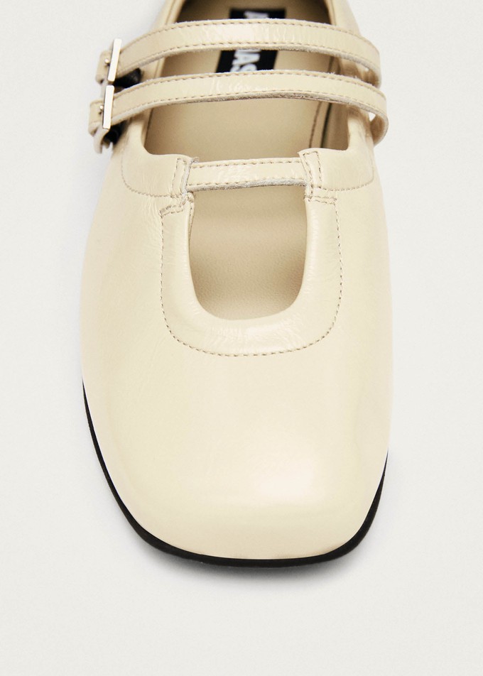 Anne Onix Cream Leather Ballet Flats from Alohas