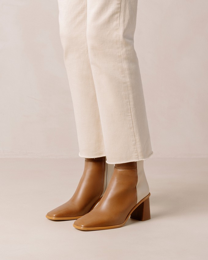West Bicolor Camel Cream Leather Ankle Boots from Alohas