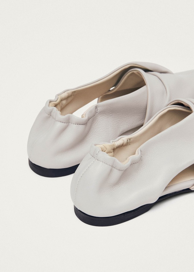 Alaula Light Grey Leather Ballet Flats from Alohas