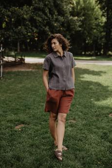 Linen shirt SCARLETT in Charcoal S | sale via AmourLinen