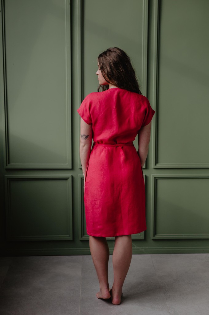 OLIVIA dress in Viva Magenta from AmourLinen