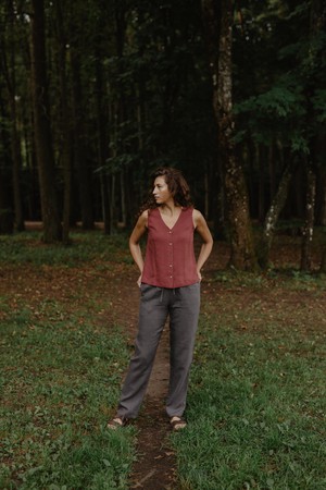 Malmo straight linen pants in Charcoal from AmourLinen