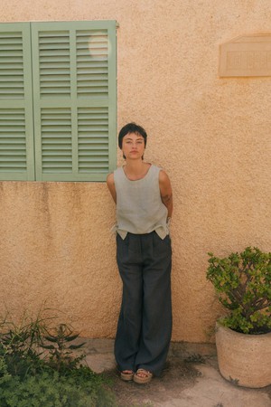 LYDIA pants in Charcoal from AmourLinen