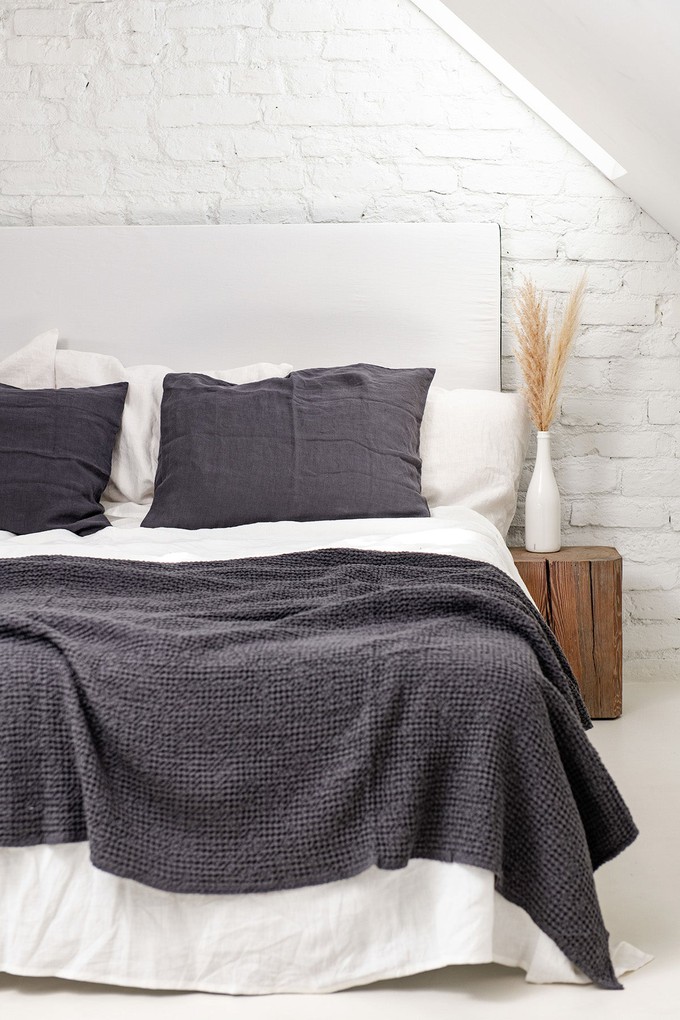Linen waffle bed throw in Charcoal from AmourLinen