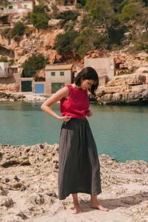 LUCIA top in Viva Magenta from AmourLinen