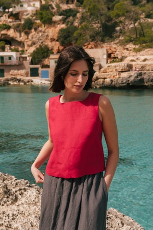 LUCIA top in Viva Magenta from AmourLinen