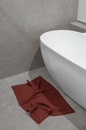 Linen bath mat from AmourLinen