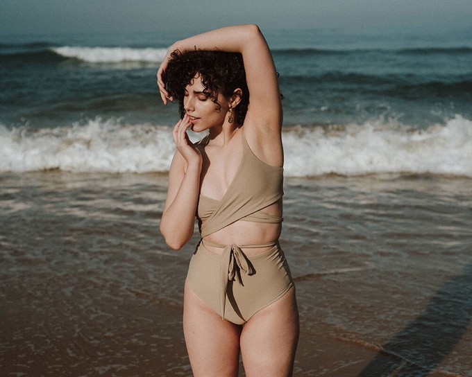 Core High Bikini Bottom from Anekdot