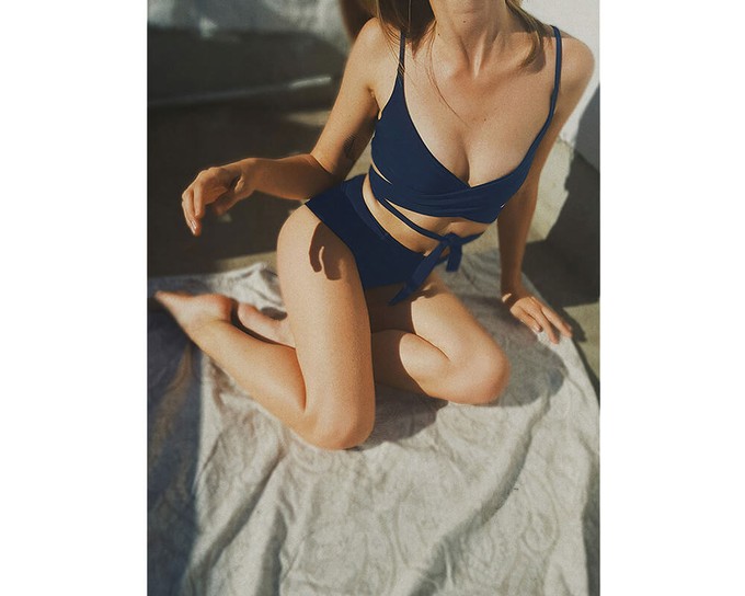 Core High Bikini Bottom from Anekdot