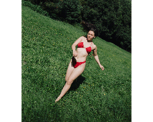 Geranium / Low Versatile Bikini Top from Anekdot