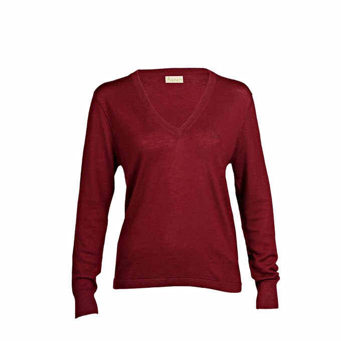 Burgundy Cashmere V-neck Sweater in fine knit from Asneh