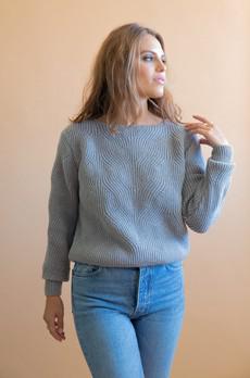 Sweater Ormeau grey via avani apparel