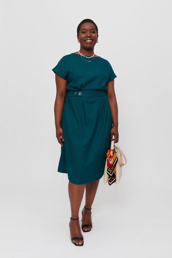 Sati | Midi Dress with Boat Neck in Green from AYANI