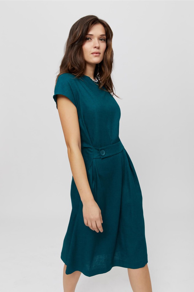 Sati | Midi Dress with Boat Neck in Green from AYANI