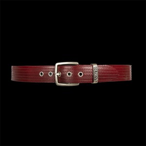 Bendl Original | Upcycled Riem Klassiek Brandslang Rood  (4 cm) from BENDL