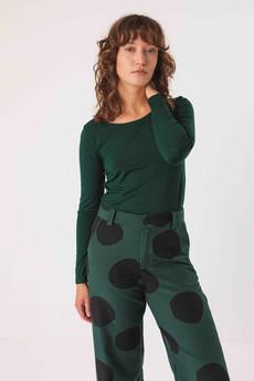 Zur-7 top - dark green via Brand Mission
