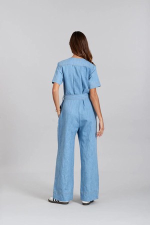 Elouise jumpsuit - light wash from Brand Mission