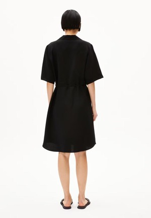 Femnaami jurk - zwart from Brand Mission