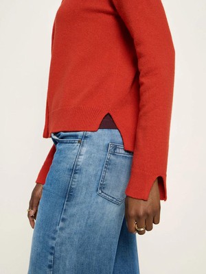 Boxy vest - red alert from Brand Mission