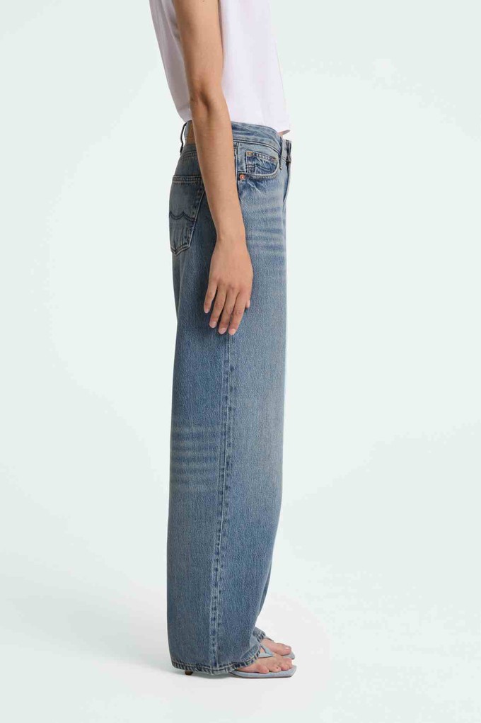 Joan loose jeans - lewisboro mid tint from Brand Mission