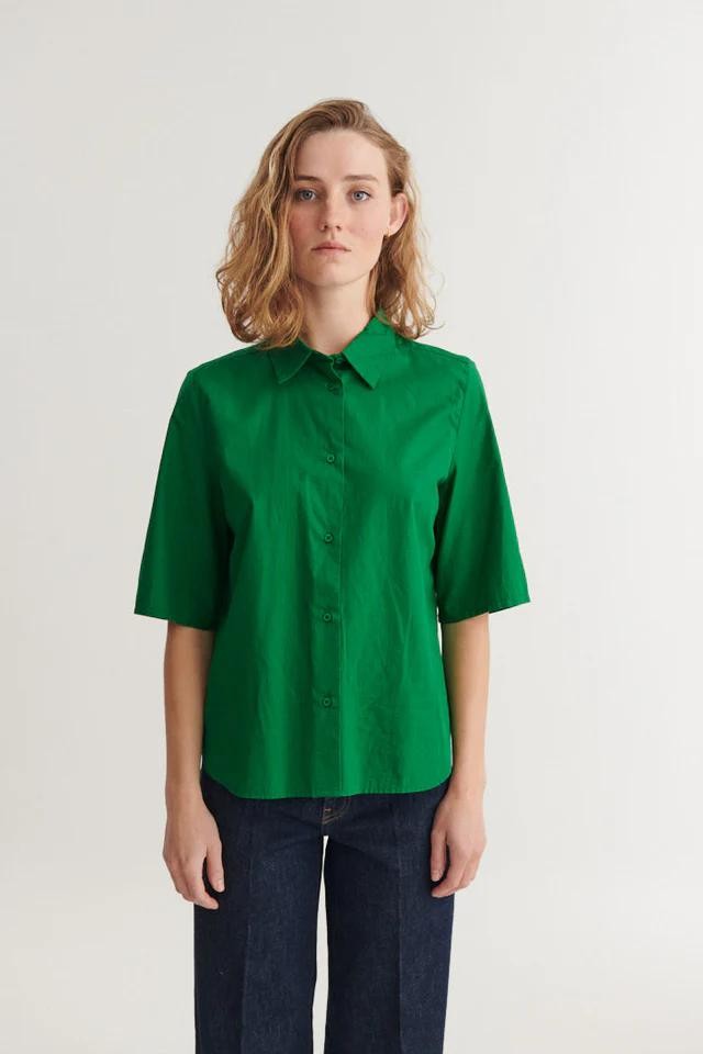 Silje SS shirt - abundant green from Brand Mission