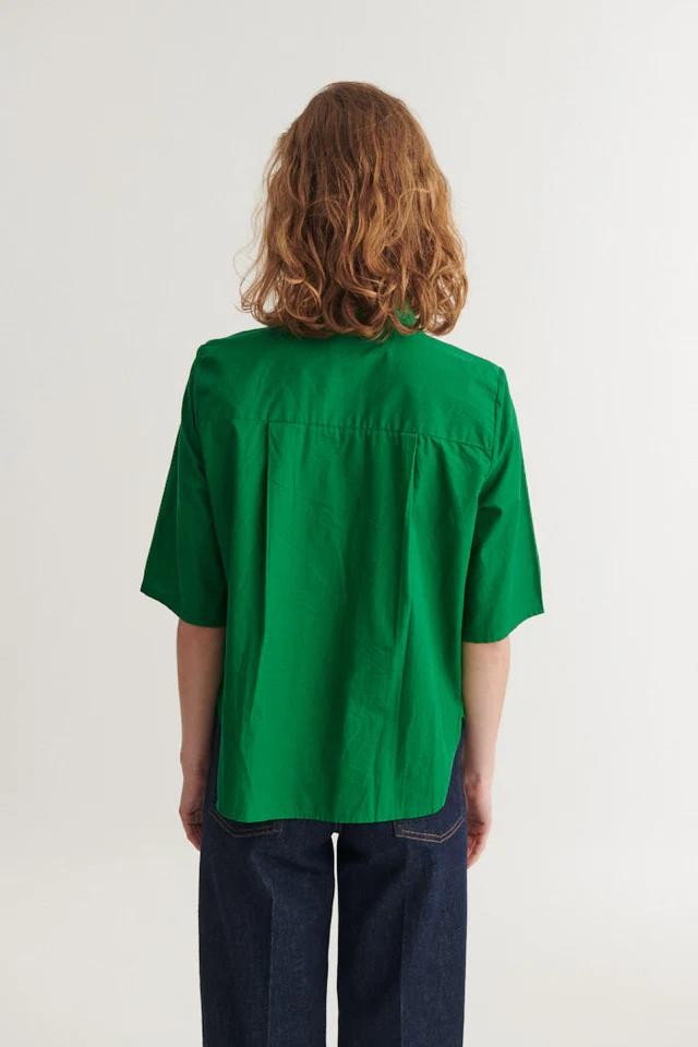 Silje SS shirt - abundant green from Brand Mission