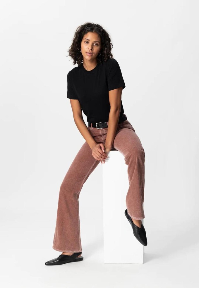 Isy flared jeans - brick from Brand Mission