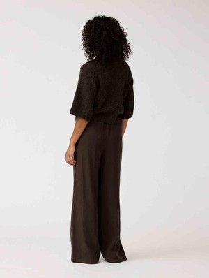 Caroline - dark brown from Brand Mission