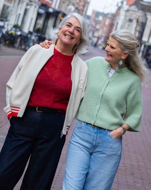 Pepper trui - raspberry from Brand Mission