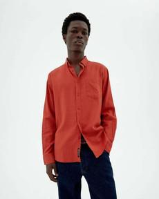 Ant shirt hemp - clay red via Brand Mission