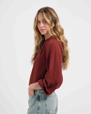 Evi blouse - brick from Brand Mission