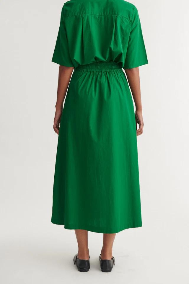 Silje lange rok - abundant green from Brand Mission