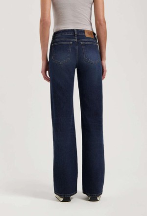 Cleo mid loose jeans - rustic blue from Brand Mission