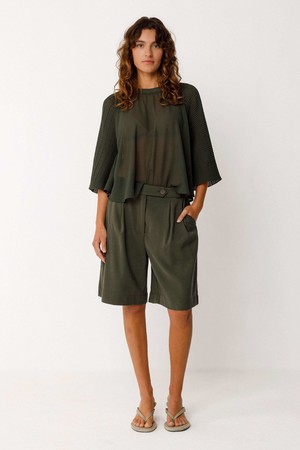 Laida shorts - bottle green from Brand Mission