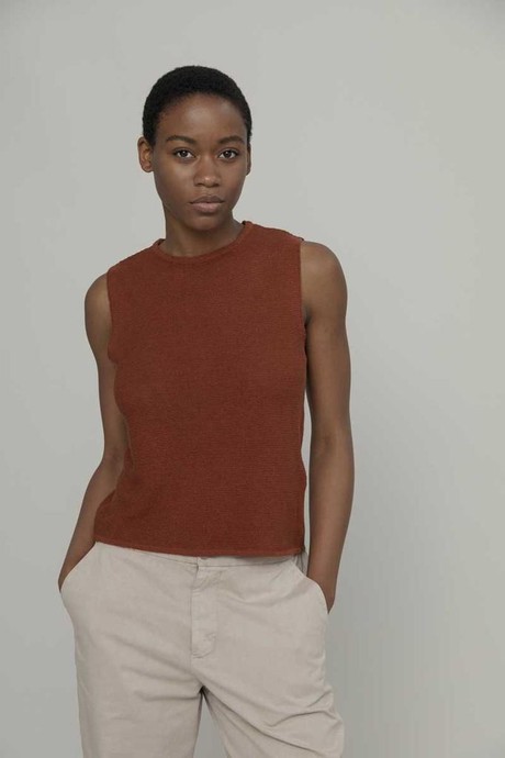 Alma mouwloze linnen top - brown rame from Brand Mission