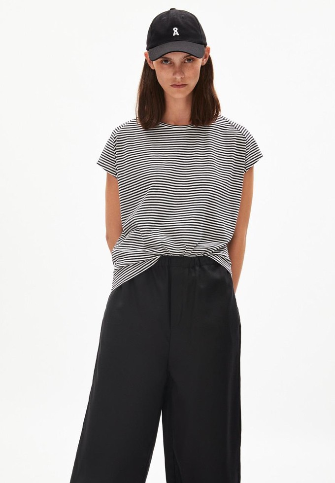 Oneliaa lovely stripes - black- oatmilk from Brand Mission