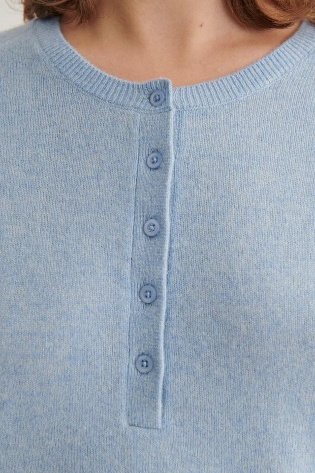 Selem top - light blue from Brand Mission
