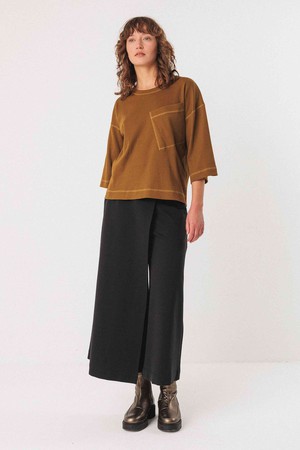 Hendaia top - olive green from Brand Mission