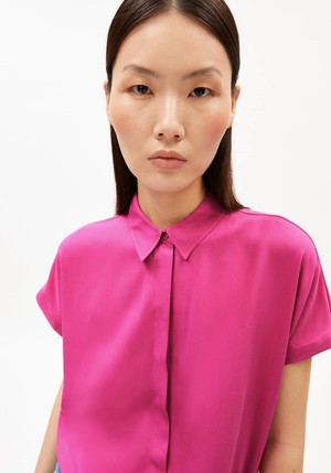 Larisaana blouse - very berry from Brand Mission