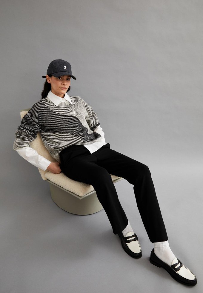 Mayraa vanise trui - black off white from Brand Mission