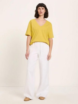 V-hals t-shirt - kiwi from Brand Mission