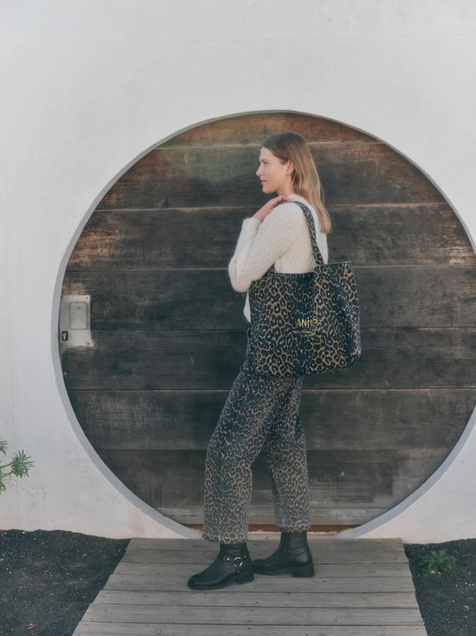 Relaxed jeans - print leo from Brand Mission
